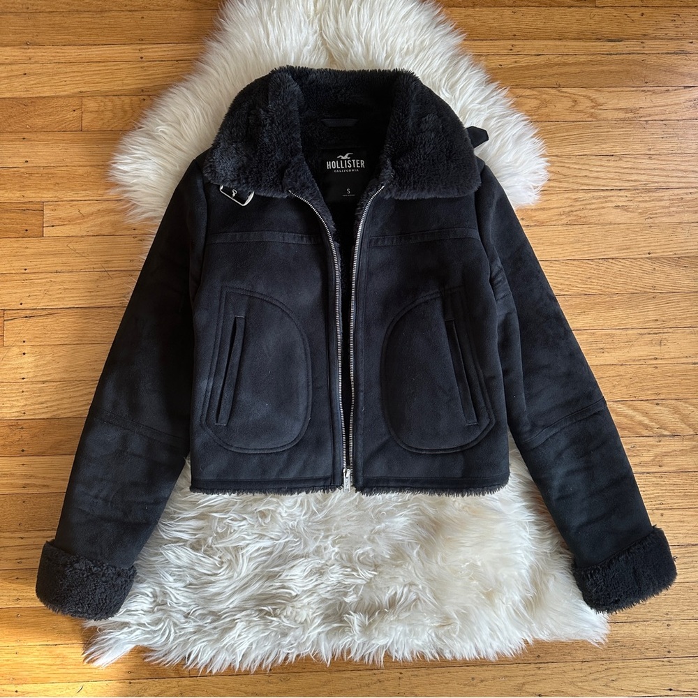 SOLD hollister faux shearling suede cropped penny lane moto black jacket small